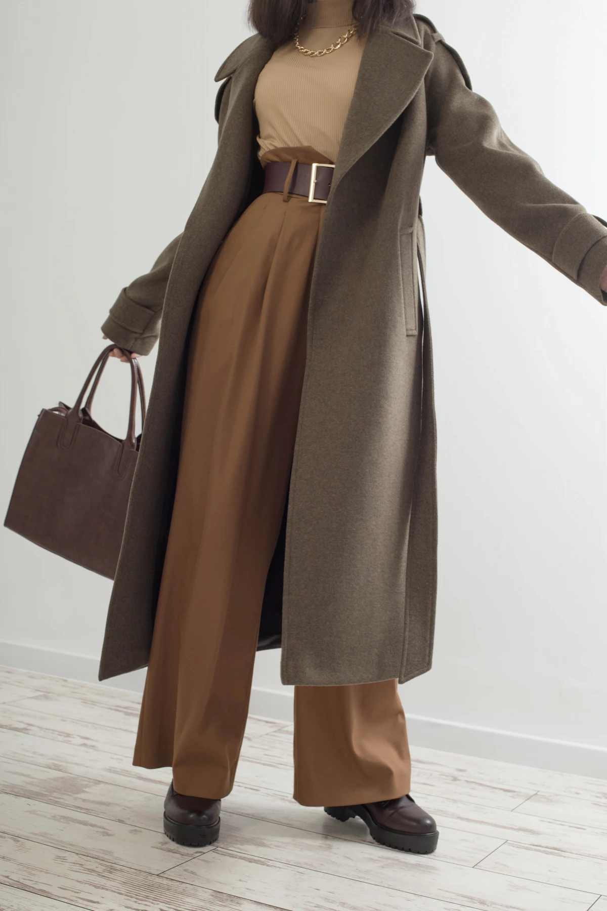 Long Coat, Crop Top, dan Kulot