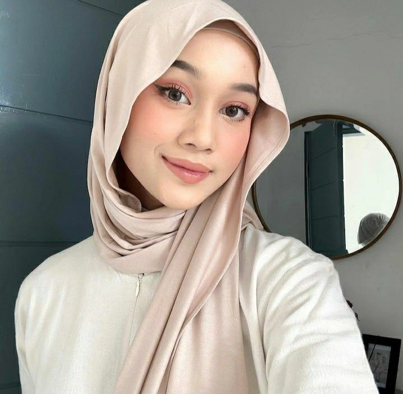 Pashmina Tanpa Jarum Pentul