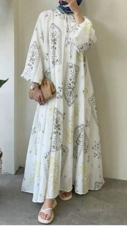 Gamis Putih Aksen Bohemian