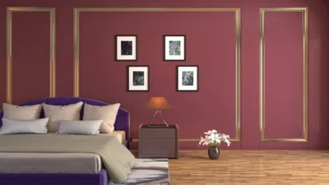 Kamar Warna Burgundy