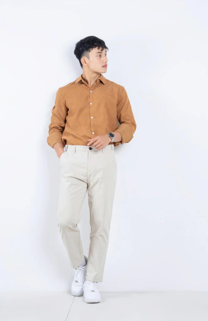 Outfit jalan-jalan sleeve shirt dan linen pants