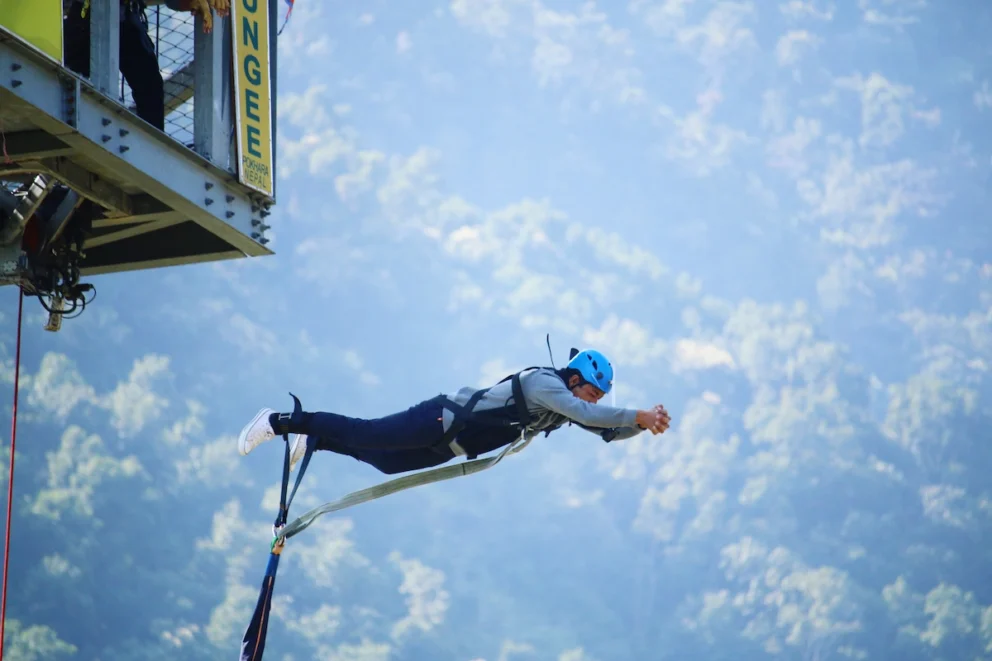 bungee jumping bali