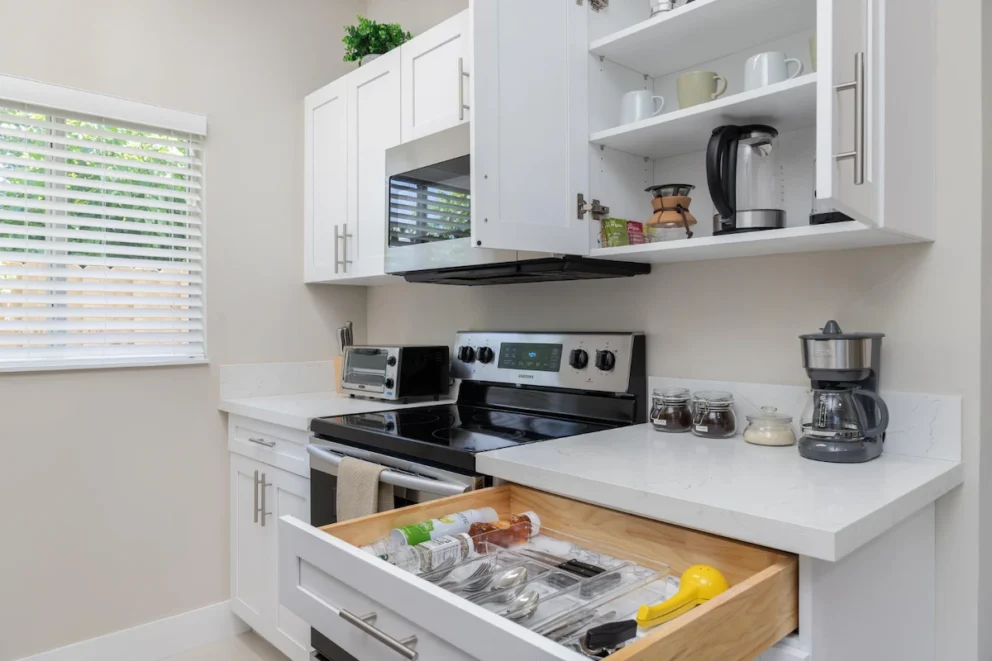 cara menata dapur agar terlihat rapi dan bersih