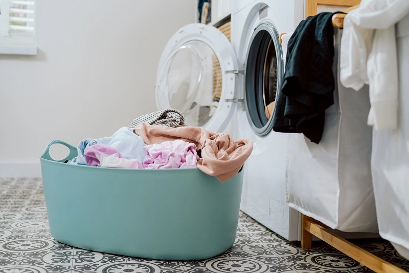 cara mengeringkan pakaian di mesin cuci