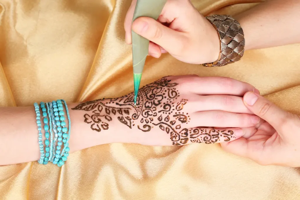 cara menghilangkan henna