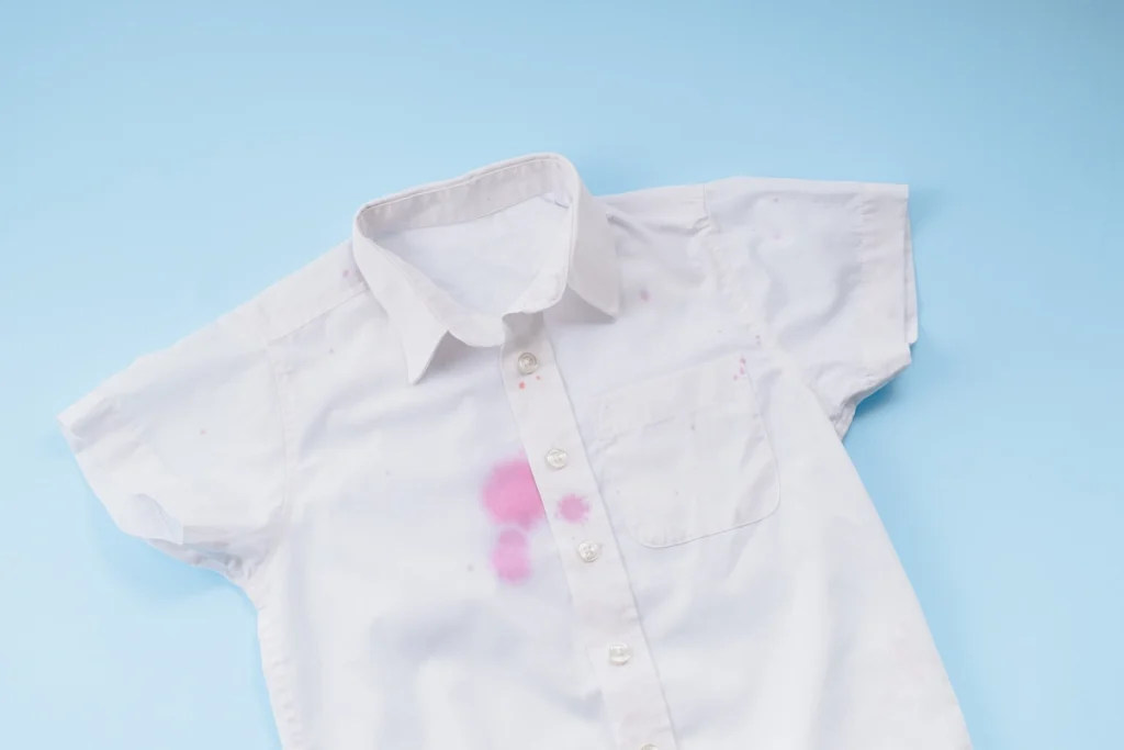 cara menghilangkan noda luntur pada baju putih