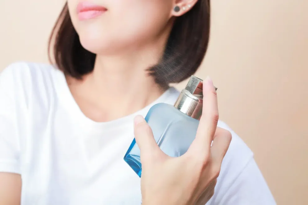 cara pakai parfum yang benar