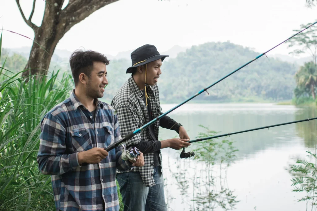 memancing ikan