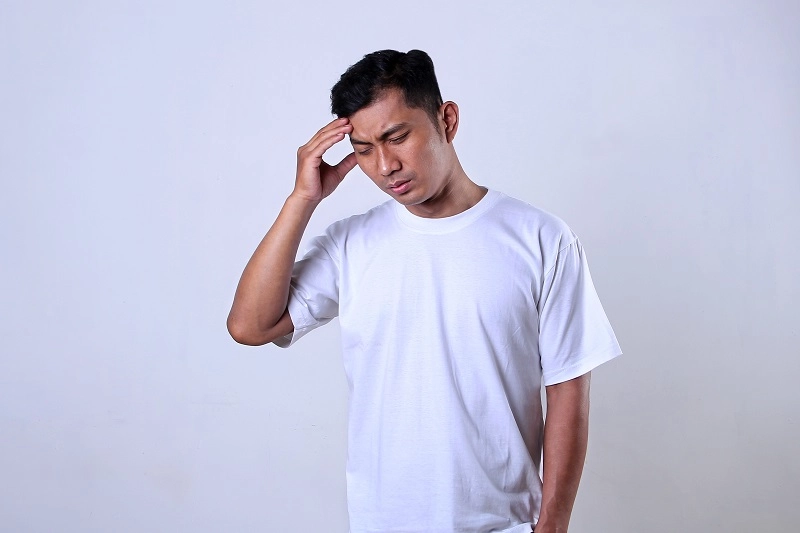 penyebab kepala terasa berat