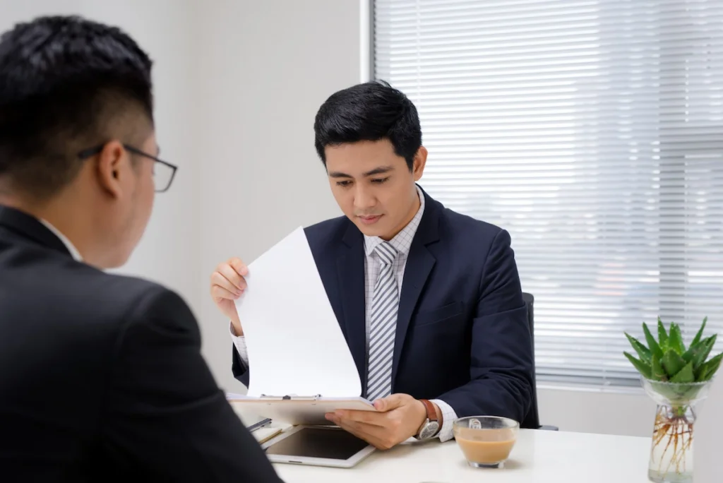 perkenalan diri saat interview fresh graduate