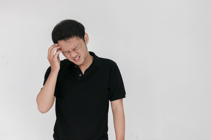 sakit kepala bagian atas