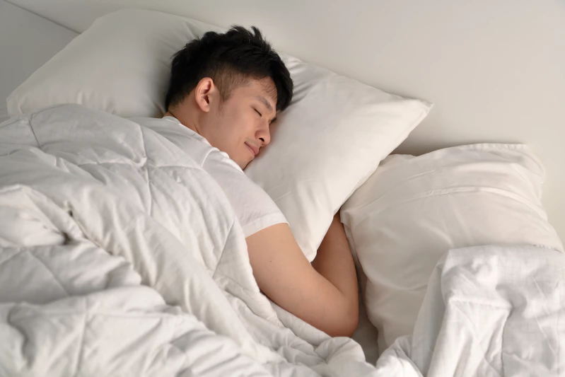 tidur tengkurap